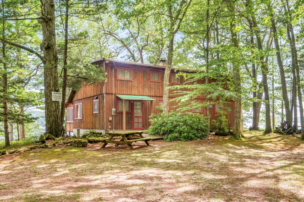 5717 W Pleasant Hill Road Free Soil, MI 49411