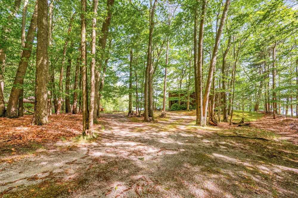 5717 W Pleasant Hill Road Free Soil, MI 49411