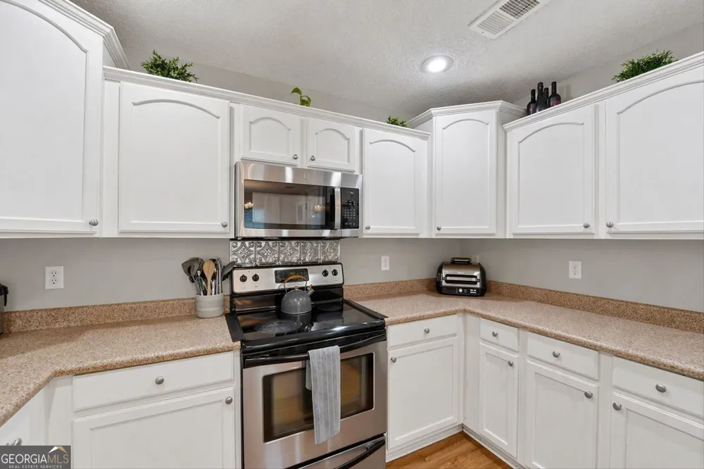359 Poole RD Ludowici, GA 31316
