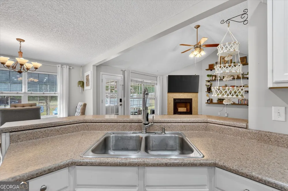 359 Poole RD Ludowici, GA 31316
