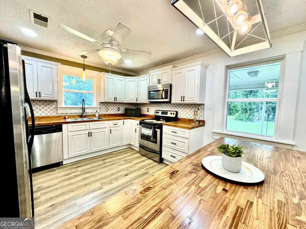 3919 Ga Highway 152 Cobbtown, GA 30420