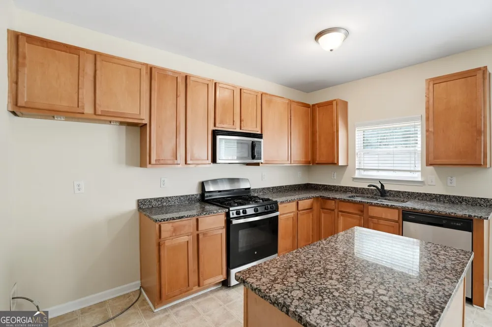 4969 Locherby DR Fairburn, GA 30213