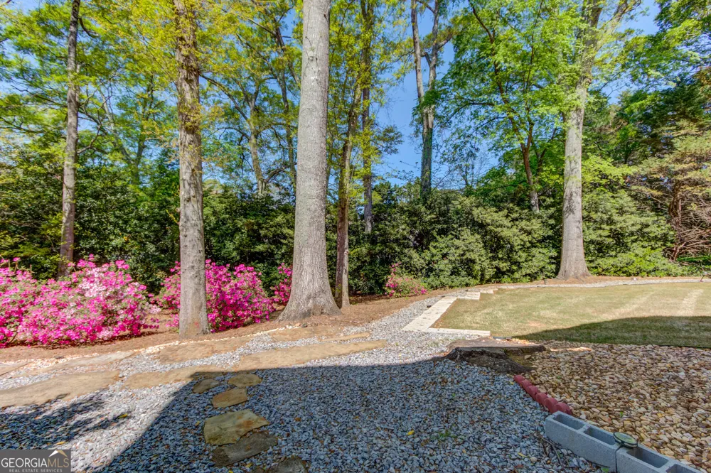 2043 Burgundy DR Braselton, GA 30517