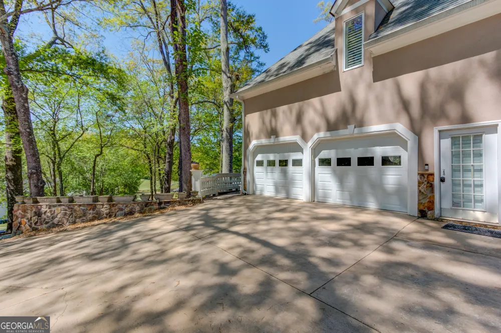 2043 Burgundy DR Braselton, GA 30517