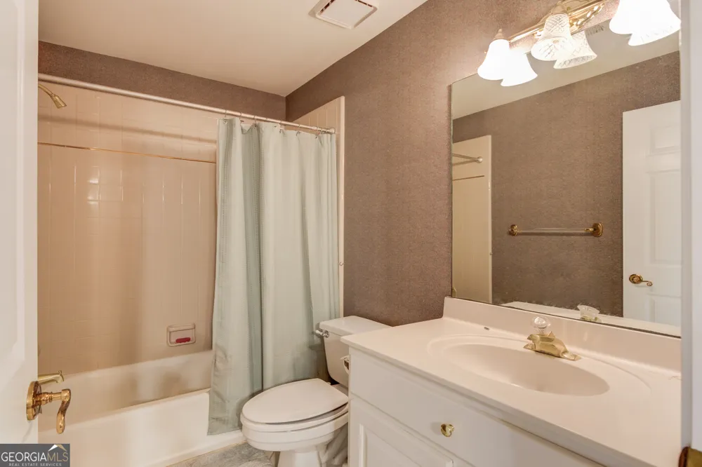 2043 Burgundy DR Braselton, GA 30517