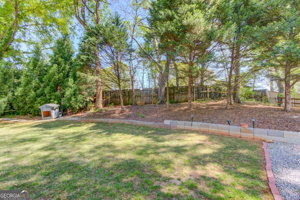 2043 Burgundy DR Braselton, GA 30517