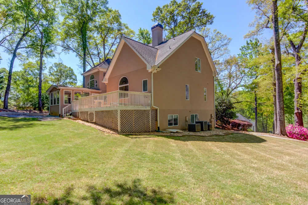 2043 Burgundy DR Braselton, GA 30517