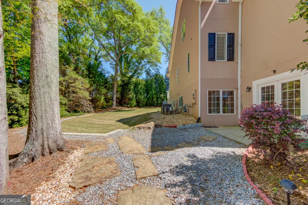 2043 Burgundy DR Braselton, GA 30517