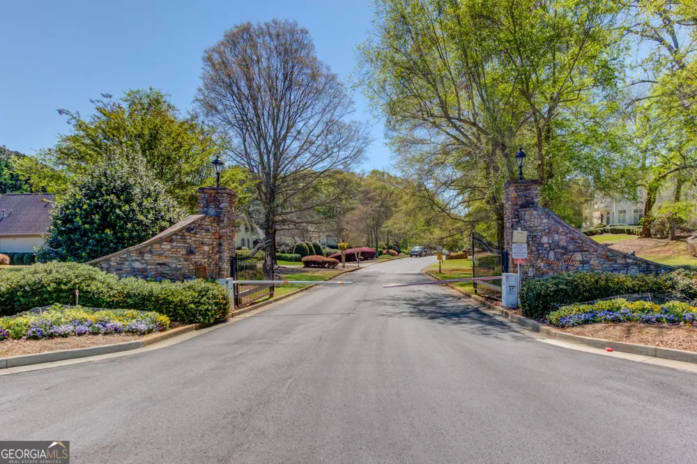 2043 Burgundy DR Braselton, GA 30517