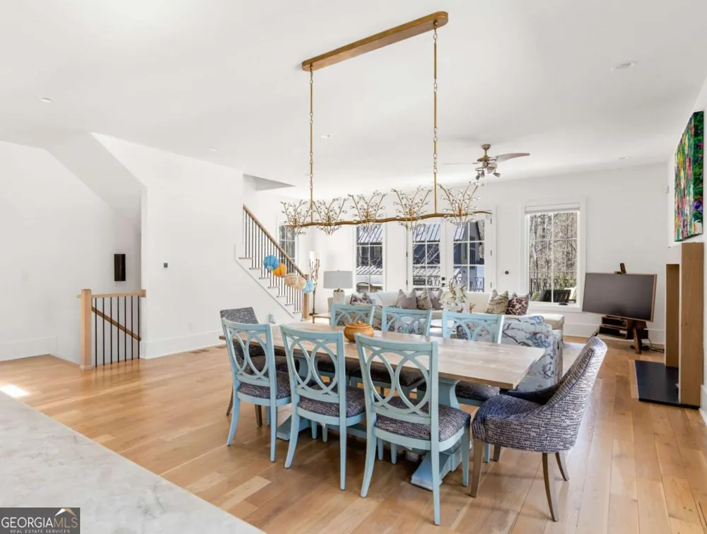 326 Mado LN Chattahoochee Hills, GA 30268