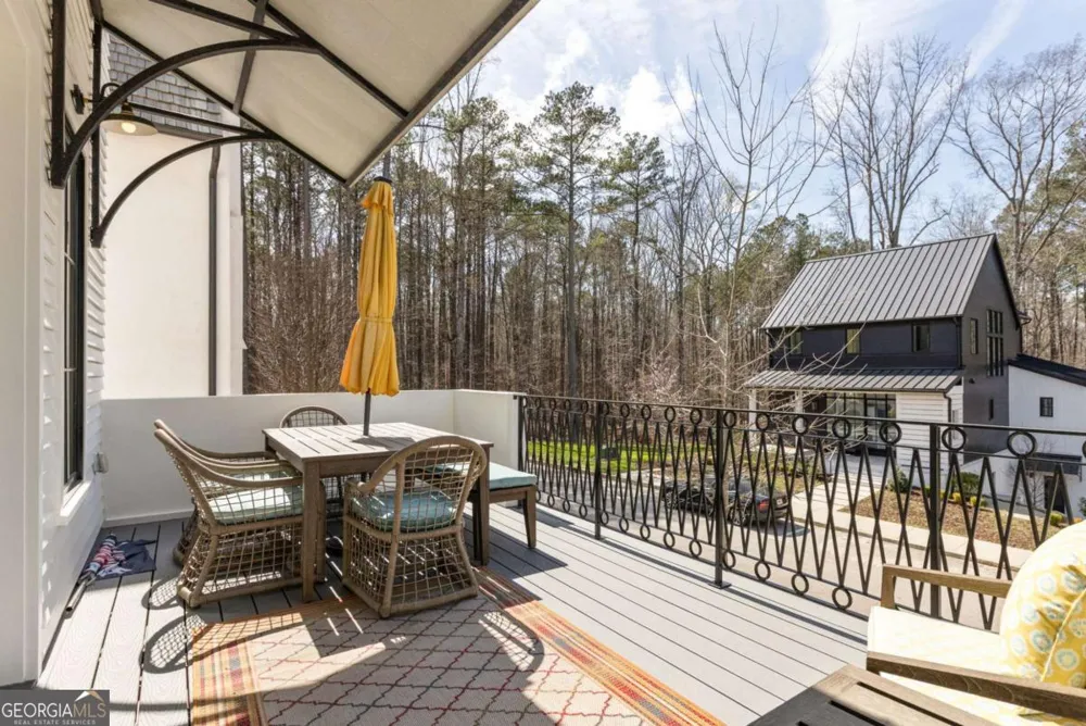 326 Mado LN Chattahoochee Hills, GA 30268