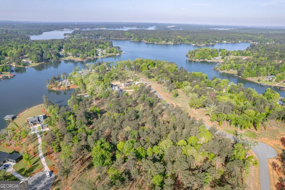 203 Falls LN Milledgeville, GA 31061