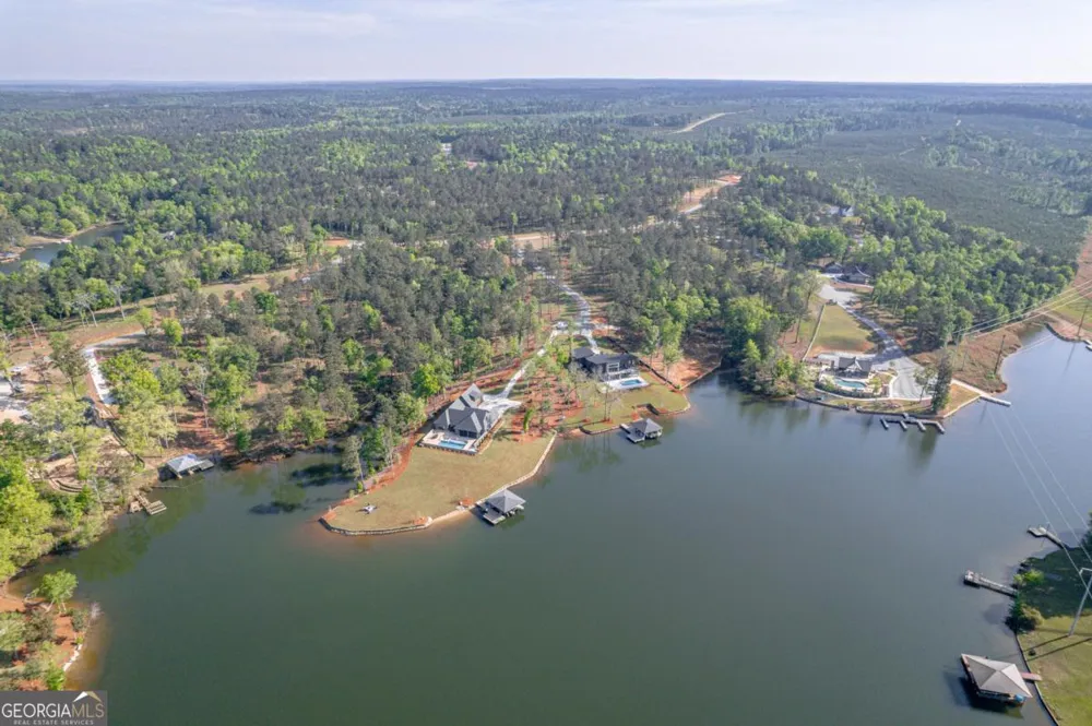 203 Falls LN Milledgeville, GA 31061