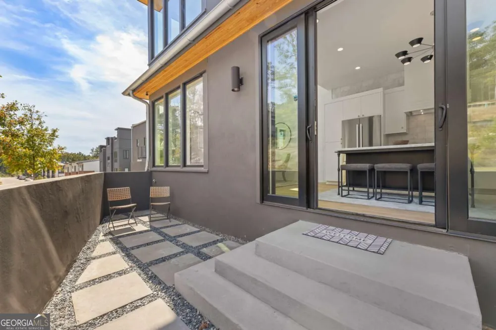 10940 Serenbe LN Chattahoochee Hills, GA 30268