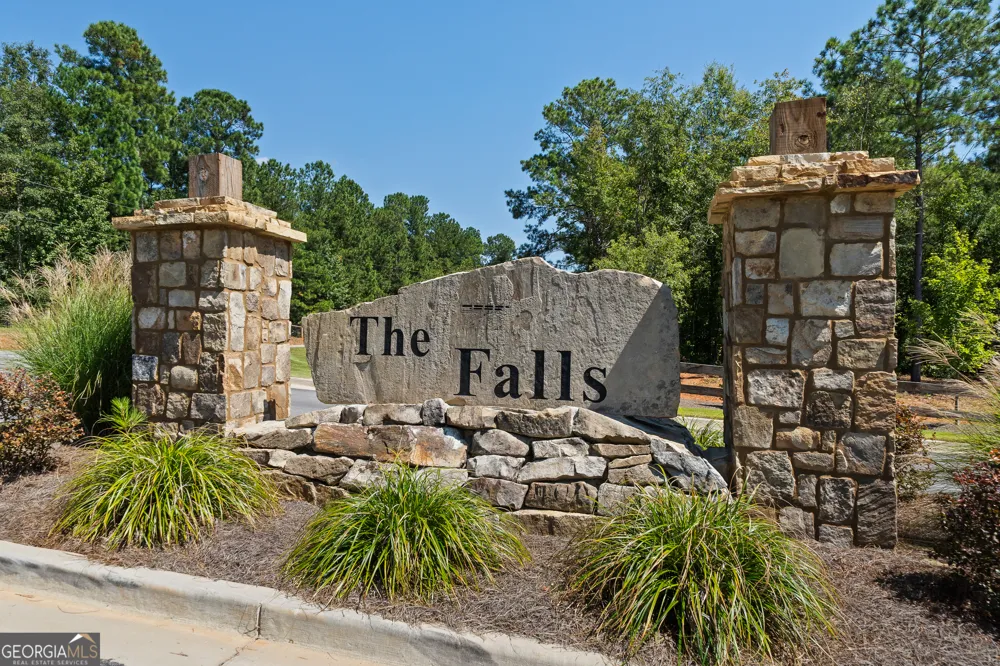 126 Falls LN Milledgeville, GA 31061