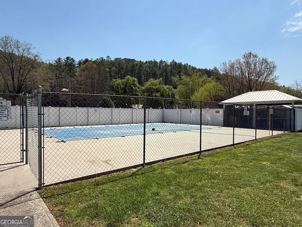 4368 Riverbank RUN Hiawassee, GA 30546