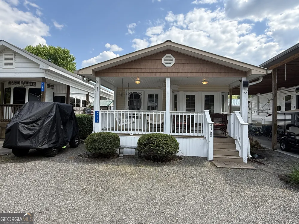 4368 Riverbank RUN Hiawassee, GA 30546