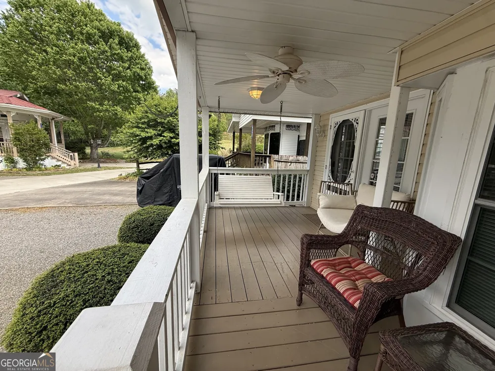4368 Riverbank RUN Hiawassee, GA 30546