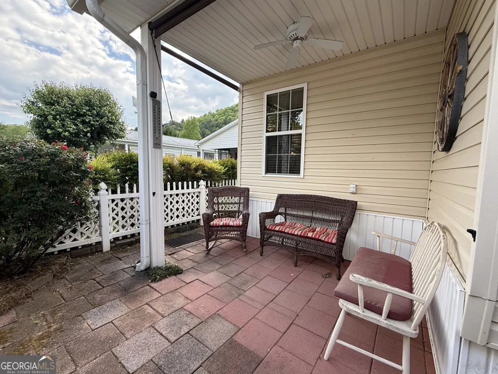 4368 Riverbank RUN Hiawassee, GA 30546