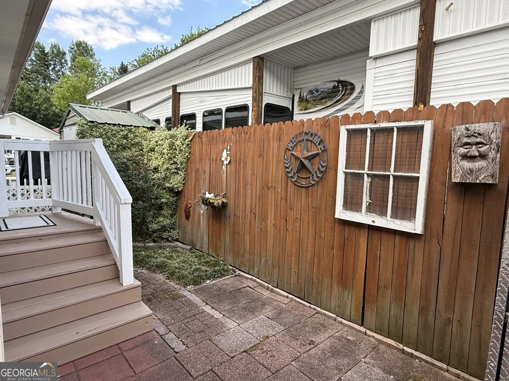 4368 Riverbank RUN Hiawassee, GA 30546