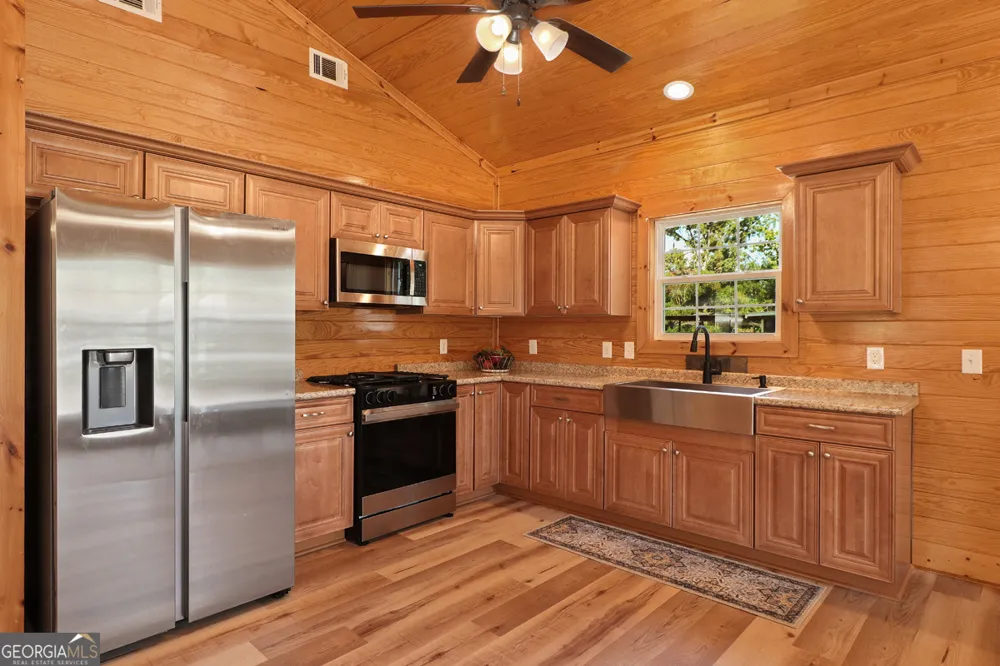 406 Church ST Guyton, GA 31312