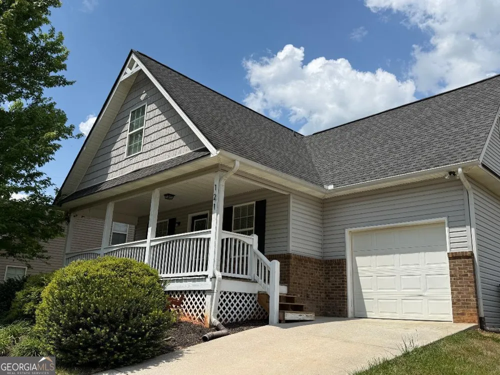 121 Saluda DR Demorest, GA 30535