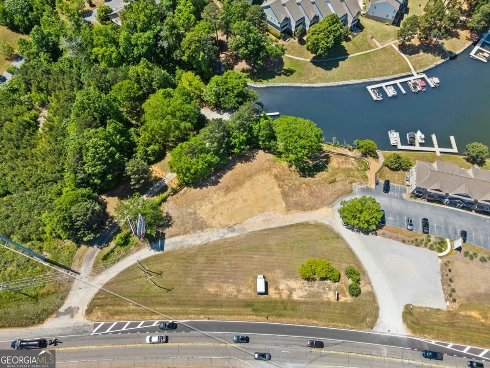 1127 Lake Oconee PKWY Eatonton, GA 31024