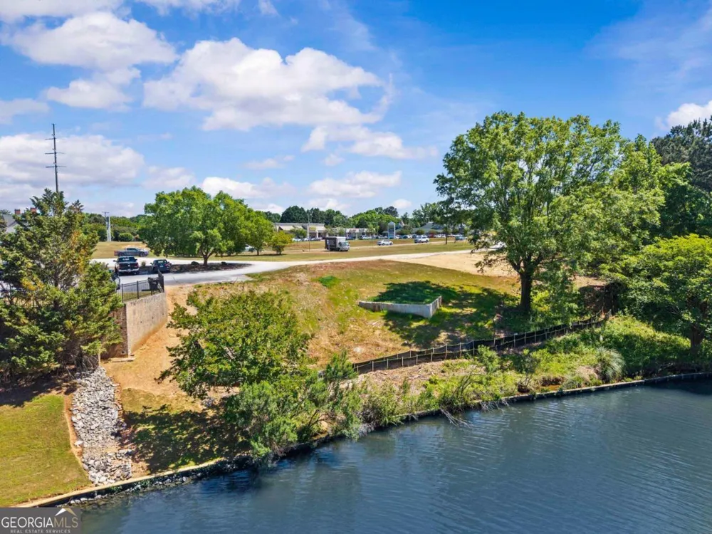 1127 Lake Oconee PKWY Eatonton, GA 31024
