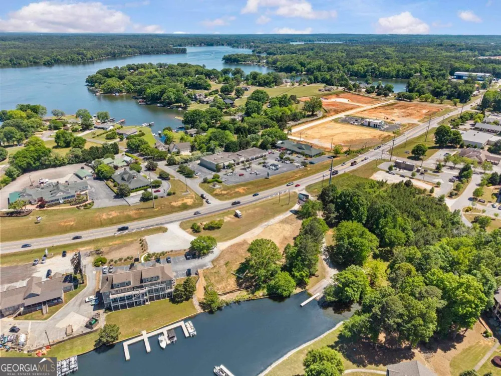 1127 Lake Oconee PKWY Eatonton, GA 31024