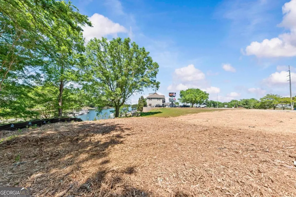 1127 Lake Oconee PKWY Eatonton, GA 31024