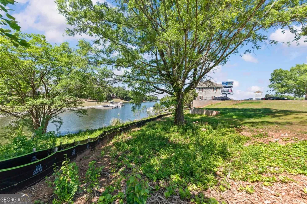 1127 Lake Oconee PKWY Eatonton, GA 31024