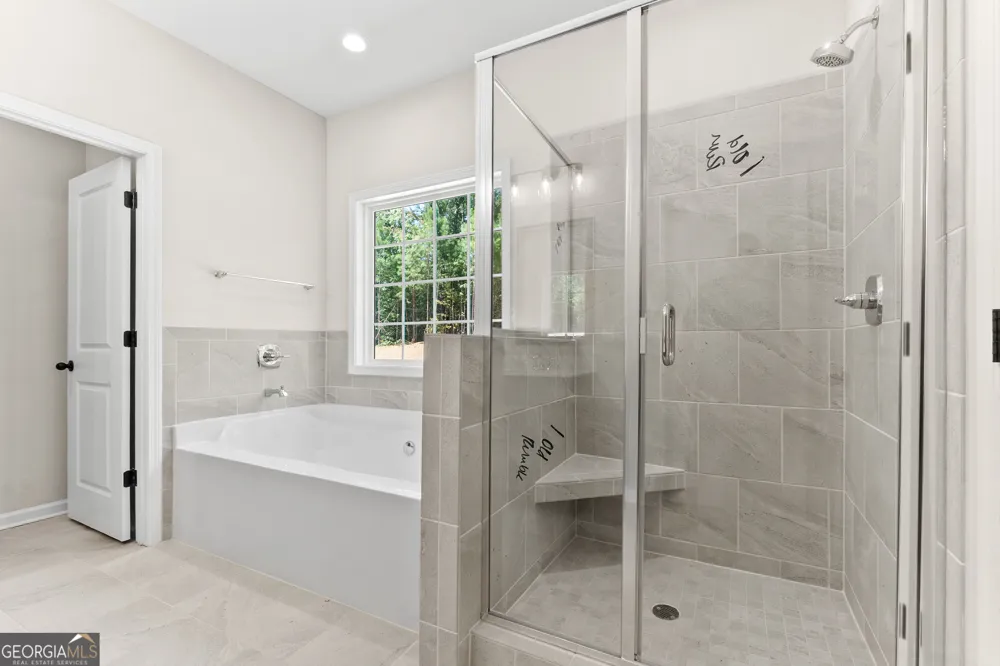 431 Old Rumble RD Forsyth, GA 31029