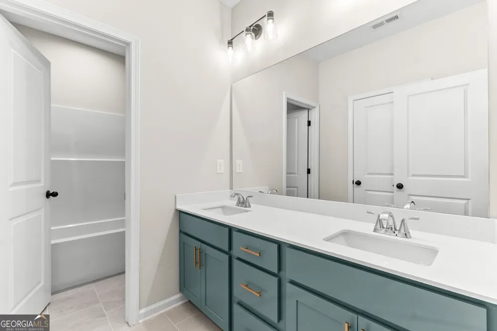431 Old Rumble RD Forsyth, GA 31029