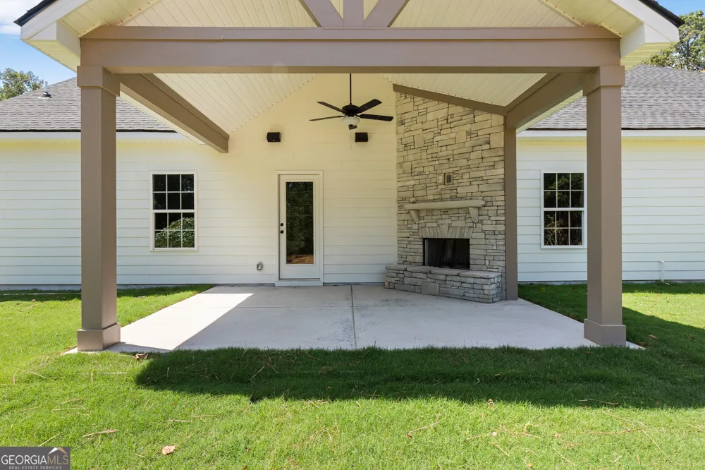 431 Old Rumble RD Forsyth, GA 31029