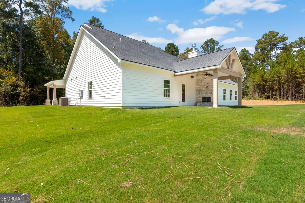 431 Old Rumble RD Forsyth, GA 31029