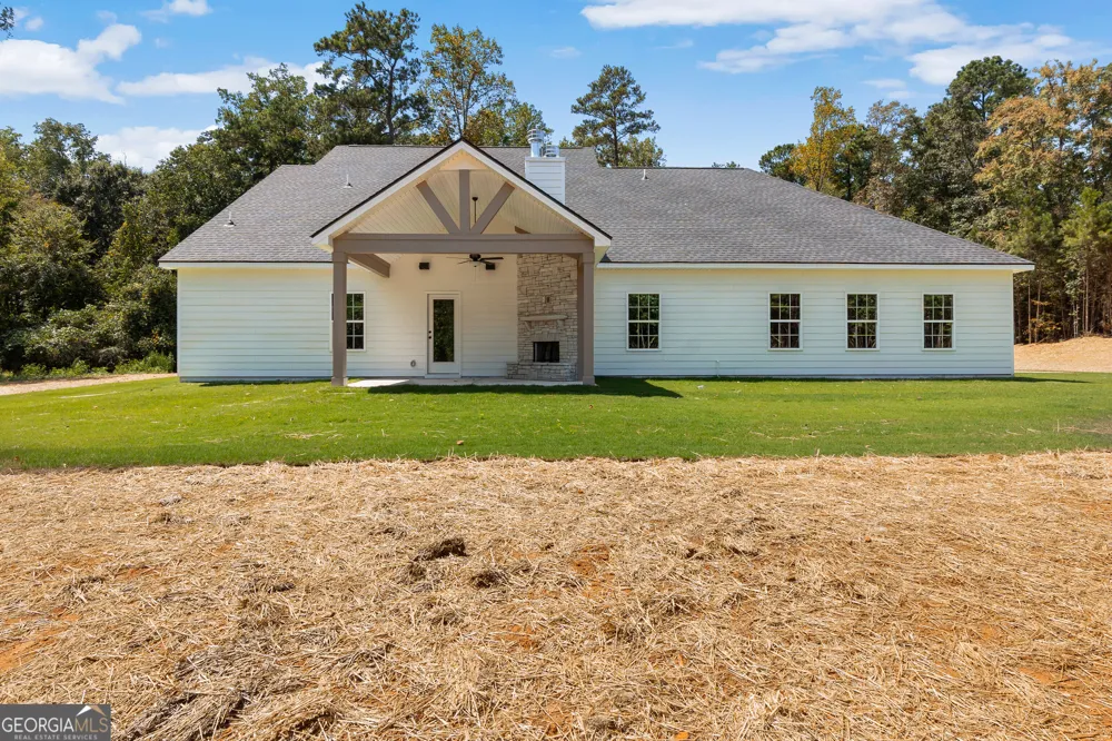 431 Old Rumble RD Forsyth, GA 31029