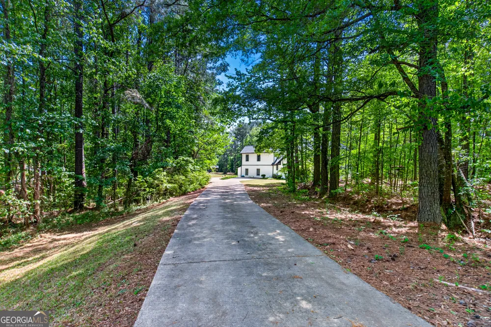 11 Saint Marks RD Hogansville, GA 30230