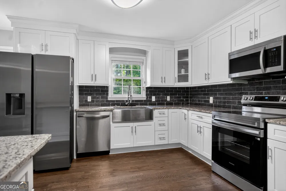 11 Saint Marks RD Hogansville, GA 30230