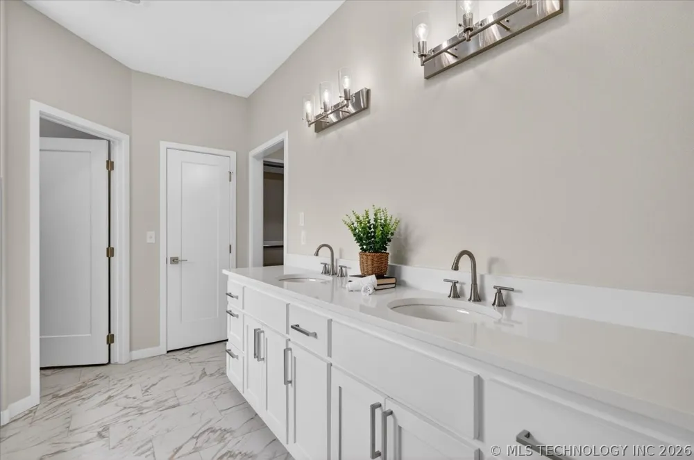 3224 Boardwalk Court Bartlesville, OK 74006