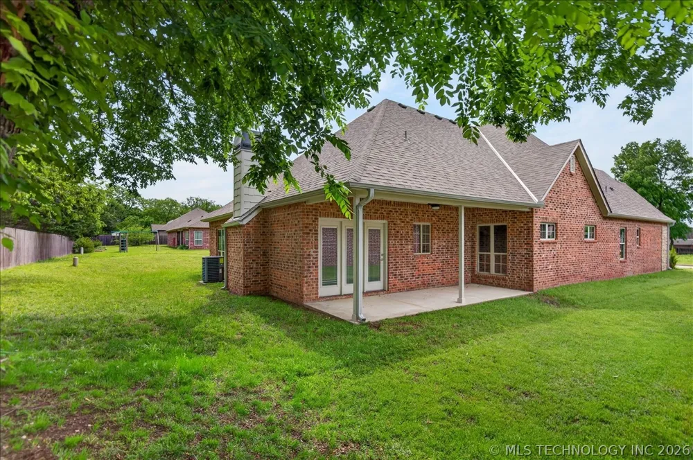 3224 Boardwalk Court Bartlesville, OK 74006