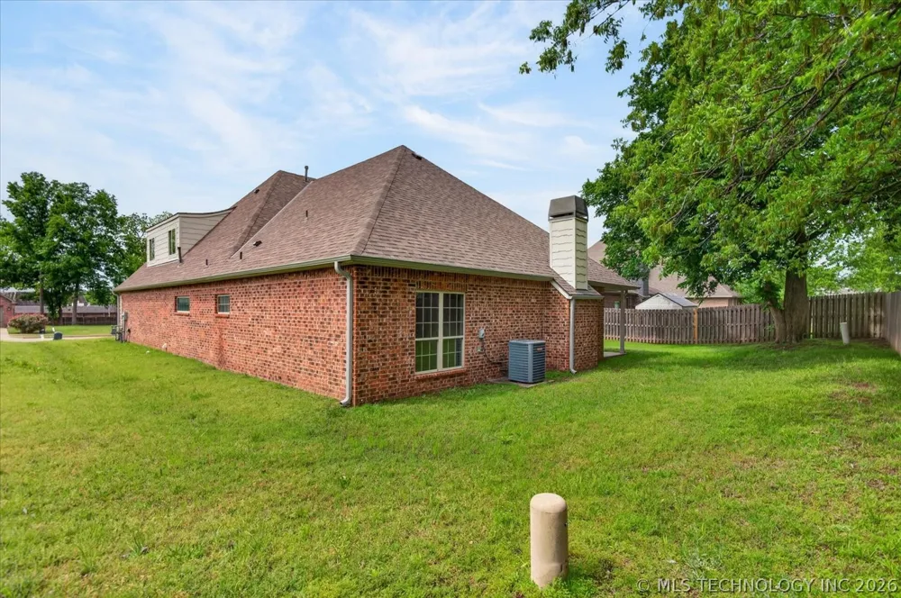 3224 Boardwalk Court Bartlesville, OK 74006