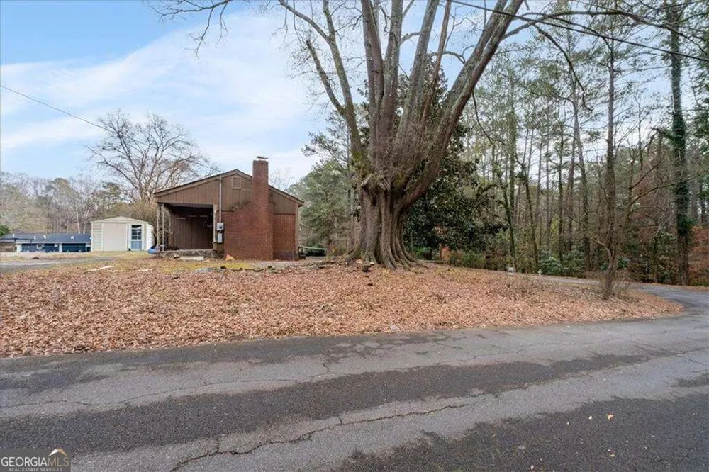 4120 South Lake Shore DR Acworth, GA 30101