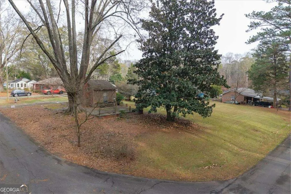 4120 South Lake Shore DR Acworth, GA 30101