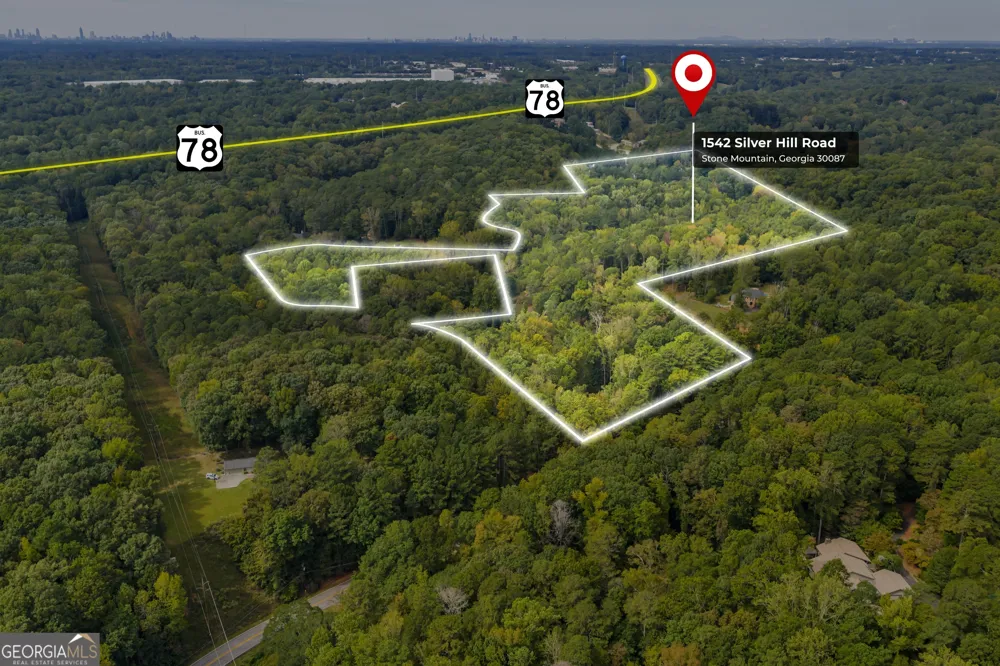 1542 Silver Hill RD Stone Mountain, GA 30087