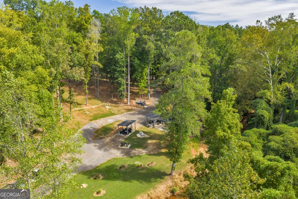 1542 Silver Hill RD Stone Mountain, GA 30087