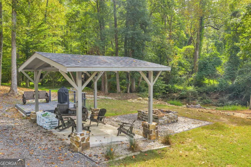 1542 Silver Hill RD Stone Mountain, GA 30087