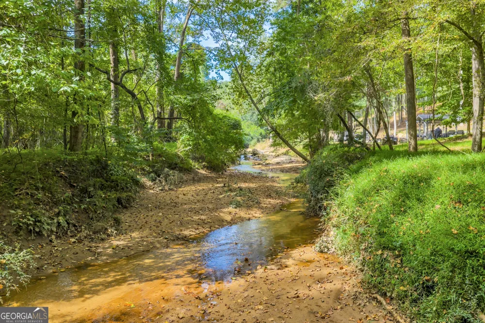 1542 Silver Hill RD Stone Mountain, GA 30087