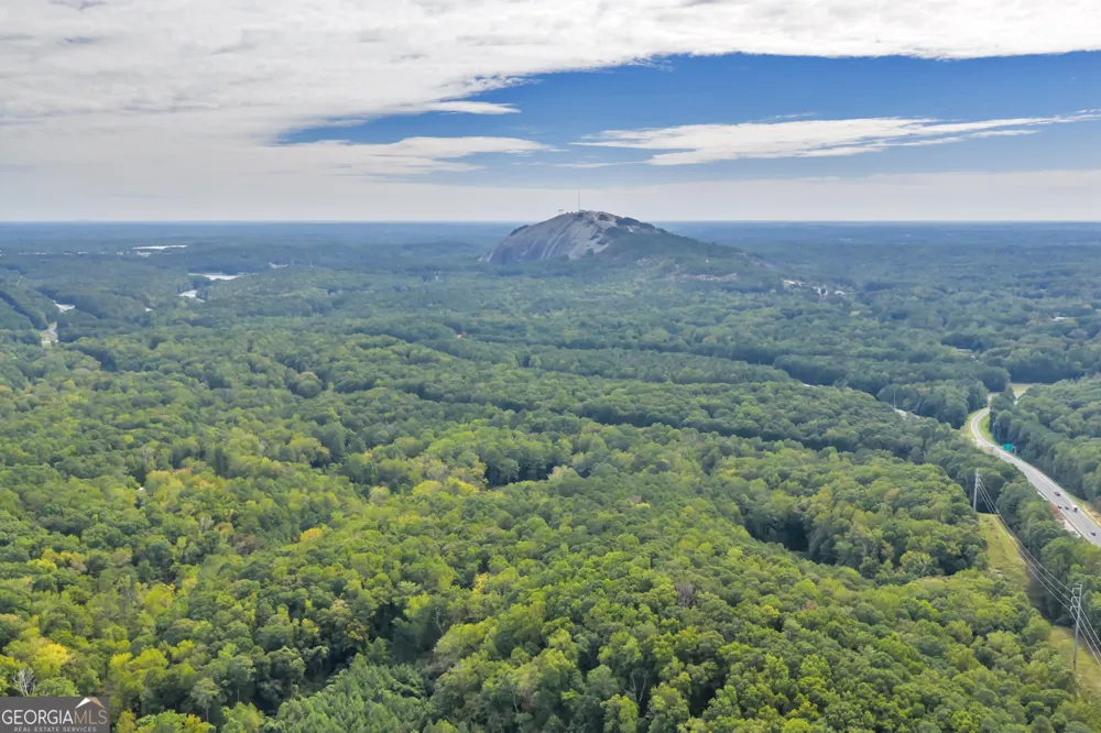 1542 Silver Hill RD Stone Mountain, GA 30087