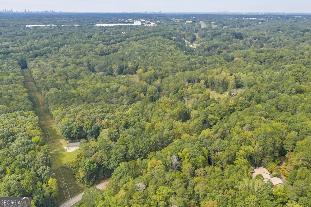 1542 Silver Hill RD Stone Mountain, GA 30087