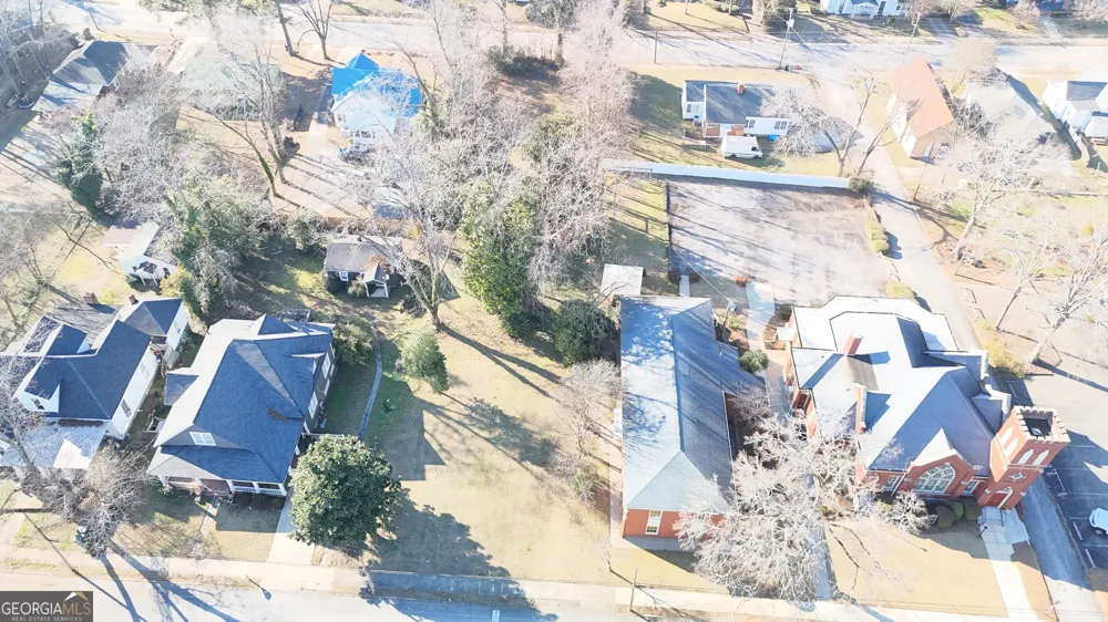 164 S McIntosh ST Elberton, GA 30635